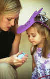 Brylee - Easter - with Mom.jpg (37086 bytes)